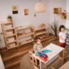 Montessori-hylla i naturligt trä för små barn - Bild 2