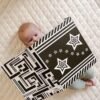 My Little Learner Supersized svartvit sensorisk babybok - Bild 5